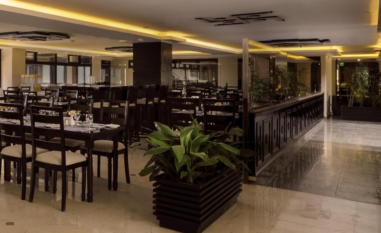 Bnb Royal Tourist House Kathmandu Buitenkant foto