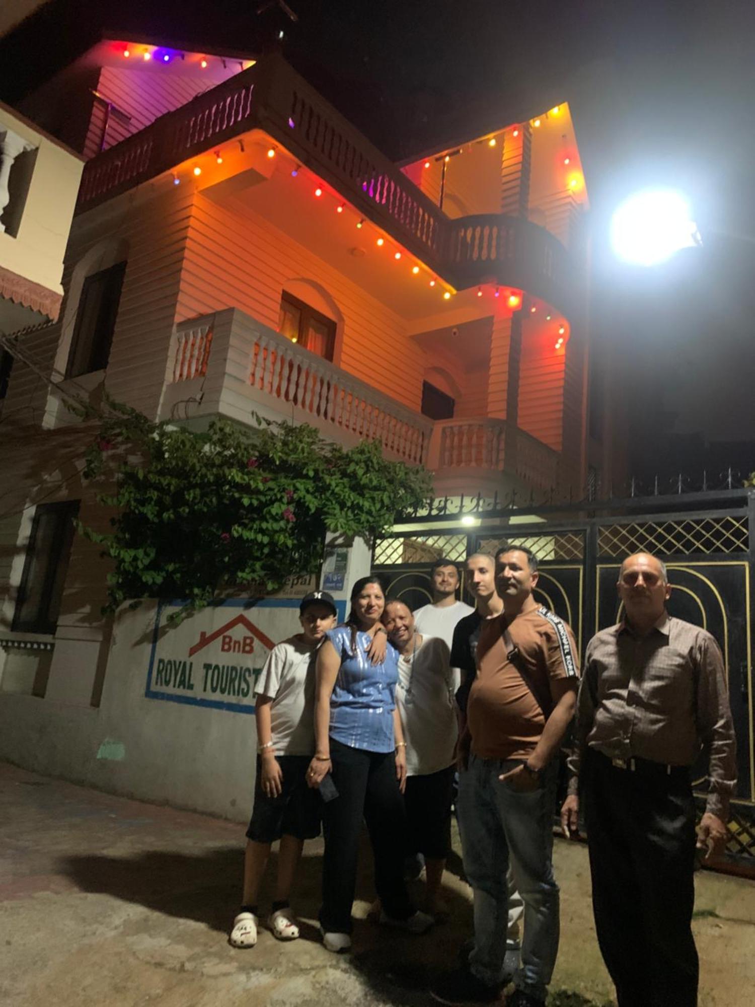Bnb Royal Tourist House Kathmandu Buitenkant foto
