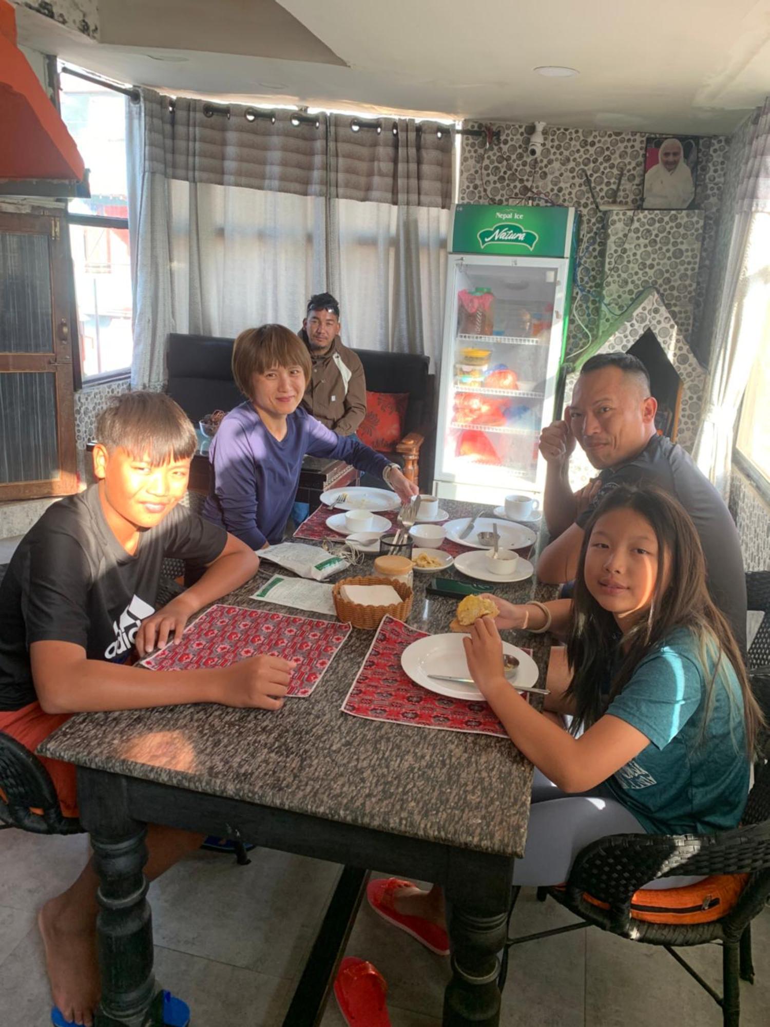 Bnb Royal Tourist House Kathmandu Buitenkant foto